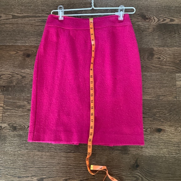 Size 0 Banana Republic skirt - Picture 4 of 5